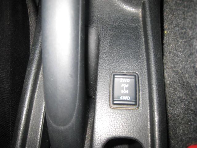 ノート Ｘ　ＦＯＵＲ　スマートセーフティエディション　４ＷＤ　純正メモリーナビ　ＢＴ　ＤＶＤ再生　アラウンドビューモニター　ＥＴＣ　スマートキー　プッシュスタートシステム　エンジンスターター　前後ルームミラー型ドラレコ（16枚目）