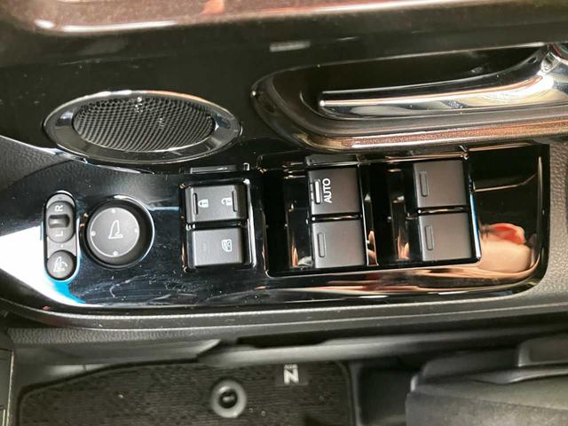 Ｎ－ＢＯＸカスタム Ｇ・Ｌホンダセンシング　ホンダセンシング　左側パワースライドドア　クルーズコントロール　ＥＴＣ　バックカメラ　純正メモリーナビ　Ｂｌｕｅｔｏｏｔｈ　ＵＳＢ　前後社外ドラレコ　オートライト　純正１４インチアルミホイール　ＬＥＤ（31枚目）