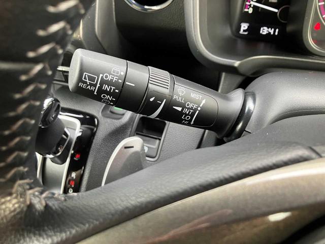N-WGNカスタム L・ターボホンダセンシング オートクルーズコントロール シートヒーター ベンチシート バックカメラ 純正ドラレコ 純正ナビ フルセグTV ETC ハーフレザー Bluetooth USB 禁煙車 衝突被害軽減システム 盗難防止(18枚目)