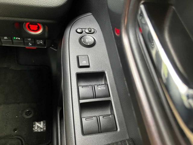 N-WGNカスタム L・ターボホンダセンシング オートクルーズコントロール シートヒーター ベンチシート バックカメラ 純正ドラレコ 純正ナビ フルセグTV ETC ハーフレザー Bluetooth USB 禁煙車 衝突被害軽減システム 盗難防止(35枚目)