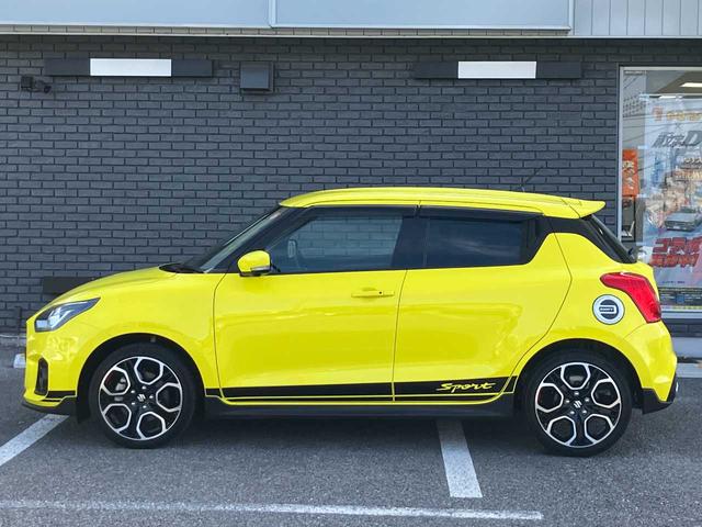 スイフトスポーツ ベースグレード　６速マニュアル　オートクルーズコントロール　シートヒーター　全周囲カメラ　純正メモリーナビ　フルセグＴＶ　ＤＶＤ　ＣＤ　フロントドラレコ　セーフティパッケージ　ＵＳＢ　Ｂｌｕｅｔｏｏｔｈ　禁煙車（9枚目）