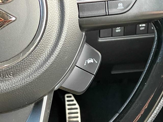 スイフトスポーツ ベースグレード　６速マニュアル　オートクルーズコントロール　シートヒーター　全周囲カメラ　純正メモリーナビ　フルセグＴＶ　ＤＶＤ　ＣＤ　フロントドラレコ　セーフティパッケージ　ＵＳＢ　Ｂｌｕｅｔｏｏｔｈ　禁煙車（20枚目）