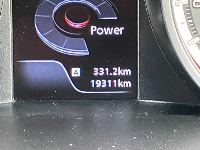 スイフトスポーツ ベースグレード　６速マニュアル　オートクルーズコントロール　シートヒーター　全周囲カメラ　純正メモリーナビ　フルセグＴＶ　ＤＶＤ　ＣＤ　フロントドラレコ　セーフティパッケージ　ＵＳＢ　Ｂｌｕｅｔｏｏｔｈ　禁煙車（24枚目）