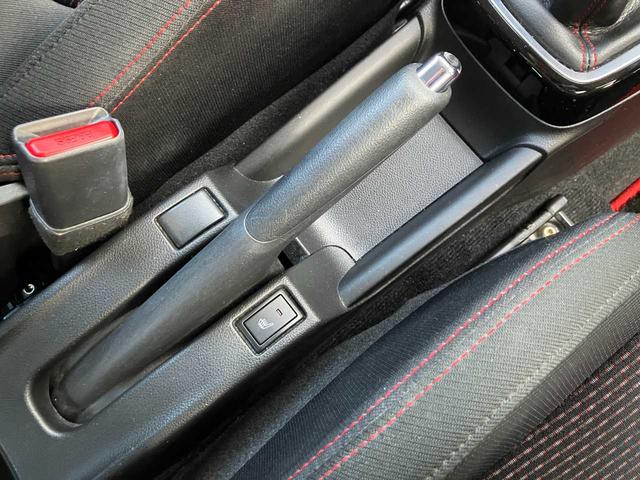 スイフトスポーツ ベースグレード　６速マニュアル　オートクルーズコントロール　シートヒーター　全周囲カメラ　純正メモリーナビ　フルセグＴＶ　ＤＶＤ　ＣＤ　フロントドラレコ　セーフティパッケージ　ＵＳＢ　Ｂｌｕｅｔｏｏｔｈ　禁煙車（30枚目）