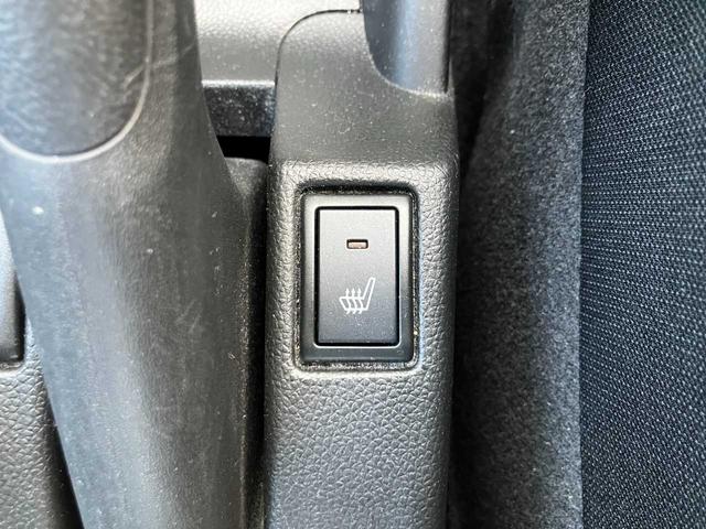 スイフトスポーツ ベースグレード　６速マニュアル　オートクルーズコントロール　シートヒーター　全周囲カメラ　純正メモリーナビ　フルセグＴＶ　ＤＶＤ　ＣＤ　フロントドラレコ　セーフティパッケージ　ＵＳＢ　Ｂｌｕｅｔｏｏｔｈ　禁煙車（31枚目）