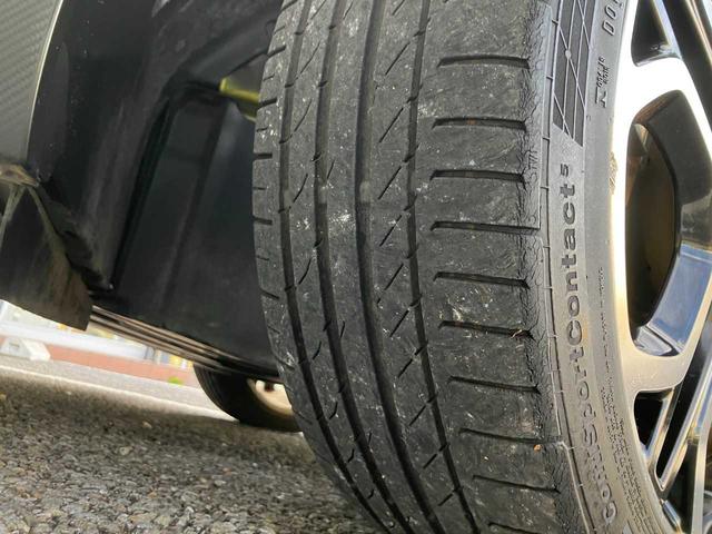 スイフトスポーツ ベースグレード　６速マニュアル　オートクルーズコントロール　シートヒーター　全周囲カメラ　純正メモリーナビ　フルセグＴＶ　ＤＶＤ　ＣＤ　フロントドラレコ　セーフティパッケージ　ＵＳＢ　Ｂｌｕｅｔｏｏｔｈ　禁煙車（52枚目）