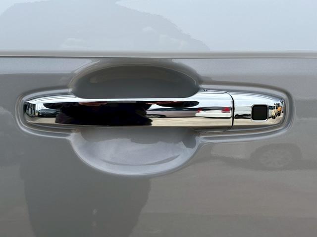 ムーヴキャンバス ストライプスＧ　届出済未使用車　両側電動スライドドア　スマートアシスト　前席シートヒーター　オートエアコン　ＬＥＤヘッド／フォグ　オートライト　電動格納ドアミラー　アイドリングストップ　スマートキー（31枚目）