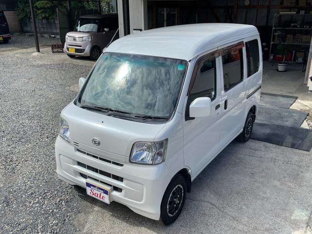 ハイゼットカーゴ クルーズ　４ＷＤ　キーレス　パワーウインド　電動格納ミラー　社外アルミホイール　プライバシーガラス　ドアバイザー（12枚目）