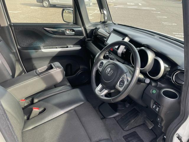 N-BOXカスタム G・ターボLパッケージ 4WD 禁煙 衝突軽減ブレーキ ナビ・フルセグTV・Bカメラ・ブルートゥース・USB クルーズコントロール 両側電動スライドドア スマートキー シートヒーター シートバックテーブル オートライト(24枚目)