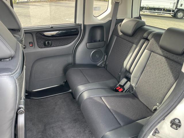 N-BOXカスタム G・ターボLパッケージ 4WD 禁煙 衝突軽減ブレーキ ナビ・フルセグTV・Bカメラ・ブルートゥース・USB クルーズコントロール 両側電動スライドドア スマートキー シートヒーター シートバックテーブル オートライト(29枚目)