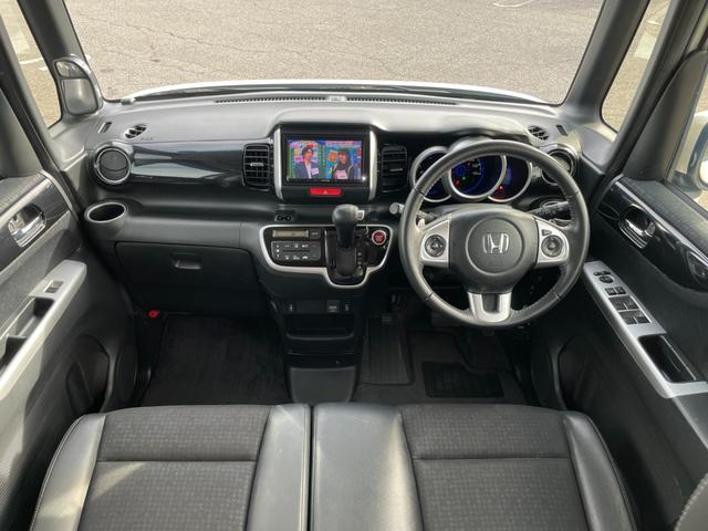 N-BOXカスタム G・ターボLパッケージ 4WD 禁煙 衝突軽減ブレーキ ナビ・フルセグTV・Bカメラ・ブルートゥース・USB クルーズコントロール 両側電動スライドドア スマートキー シートヒーター シートバックテーブル オートライト(52枚目)