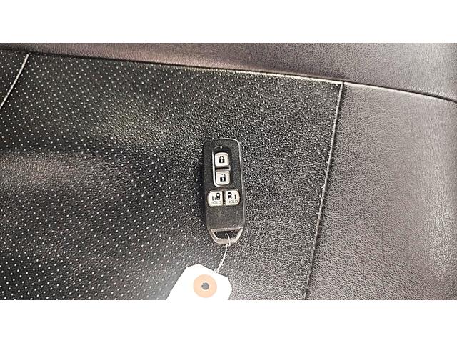 Ｎ－ＢＯＸカスタム Ｇ．ＬＨｏｎｄａ　Ｓｅｎｓｉｎｇ　ナビ装着用スペシャルパッケージ＋ＥＴＣ車載器　◎プラズマクラスター技術搭載フルオート・エアコンディショナー◎	前席用ｉ－サイドエアバッグシステム＋サイドカーテンエアバッグシステム（前席／後席対応）（29枚目）