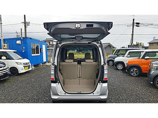 N-BOX G/L package 4WD フルオート・エアコンディショナー ナビ装着用スペシャルパッケージ◎アイドリングストップシステム◎親水/ヒーテッドドアミラーフロントドア撥水ガラス(12枚目)