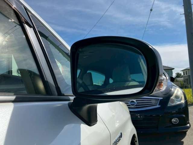 プリウス S 車検整備付 アイドリングストップ 頸部衝撃緩和ヘッドレスト 横滑り防止装置 盗難防止装置 パワステ パワーウィンドウ スマートキー キーレス アルミホイール CD(23枚目)