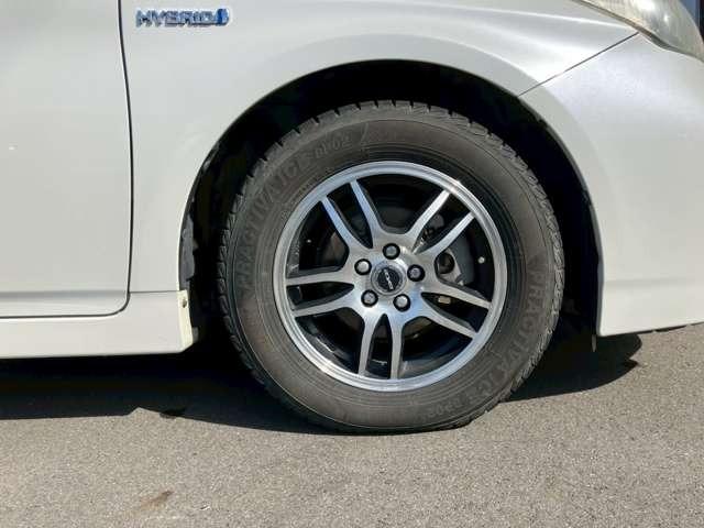 プリウス S 車検整備付 アイドリングストップ 頸部衝撃緩和ヘッドレスト 横滑り防止装置 盗難防止装置 パワステ パワーウィンドウ スマートキー キーレス アルミホイール CD(30枚目)