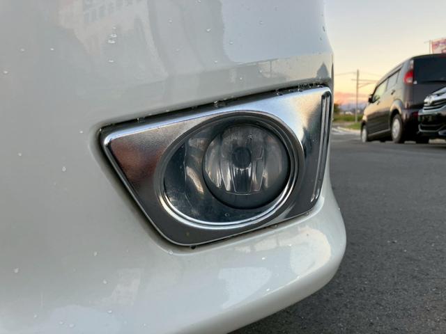 セレナ ハイウェイスターＳ－ＨＶアドバンスドセーフティパック　車検整備付　キーレス　スマートキー　アイドリングストップ　アラウンドビューモニター　両側パワースライドドア　クルーズコントロール　アルパインフリップダウンモニター　３列シート（16枚目）