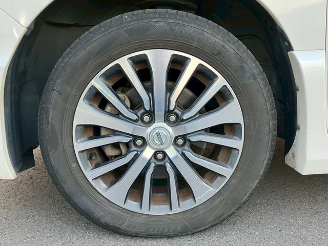 セレナ ハイウェイスターＳ－ＨＶアドバンスドセーフティパック　車検整備付　キーレス　スマートキー　アイドリングストップ　アラウンドビューモニター　両側パワースライドドア　クルーズコントロール　アルパインフリップダウンモニター　３列シート（26枚目）