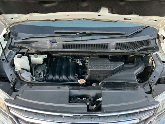 セレナ ハイウェイスターＳ－ＨＶアドバンスドセーフティパック　車検整備付　キーレス　スマートキー　アイドリングストップ　アラウンドビューモニター　両側パワースライドドア　クルーズコントロール　アルパインフリップダウンモニター　３列シート（33枚目）