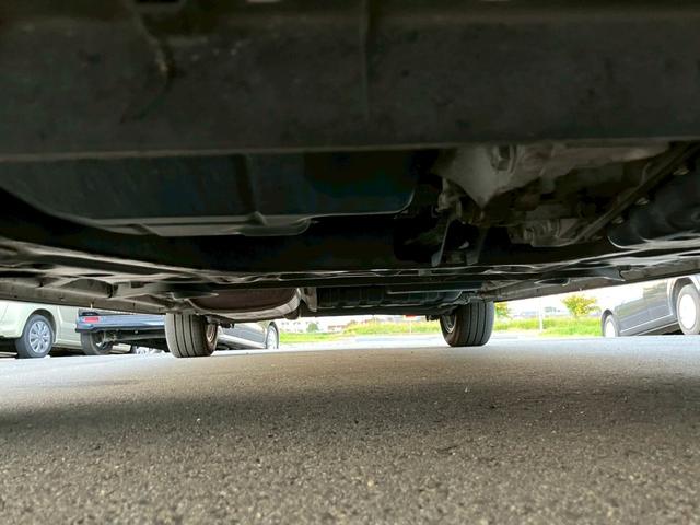 セレナ ハイウェイスターＳ－ＨＶアドバンスドセーフティパック　車検整備付　キーレス　スマートキー　アイドリングストップ　アラウンドビューモニター　両側パワースライドドア　クルーズコントロール　アルパインフリップダウンモニター　３列シート（35枚目）