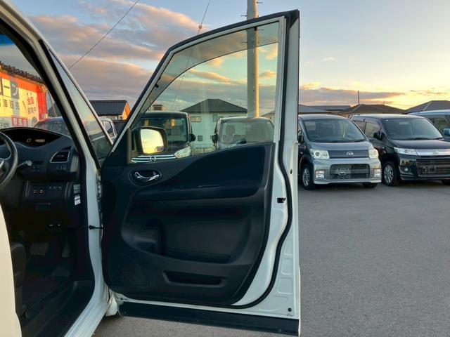 セレナ ハイウェイスターＳ－ＨＶアドバンスドセーフティパック　車検整備付　キーレス　スマートキー　アイドリングストップ　アラウンドビューモニター　両側パワースライドドア　クルーズコントロール　アルパインフリップダウンモニター　３列シート（38枚目）