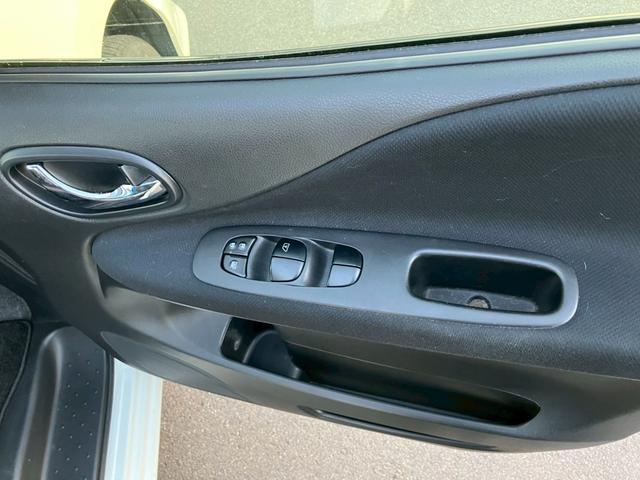 セレナ ハイウェイスターＳ－ＨＶアドバンスドセーフティパック　車検整備付　キーレス　スマートキー　アイドリングストップ　アラウンドビューモニター　両側パワースライドドア　クルーズコントロール　アルパインフリップダウンモニター　３列シート（39枚目）