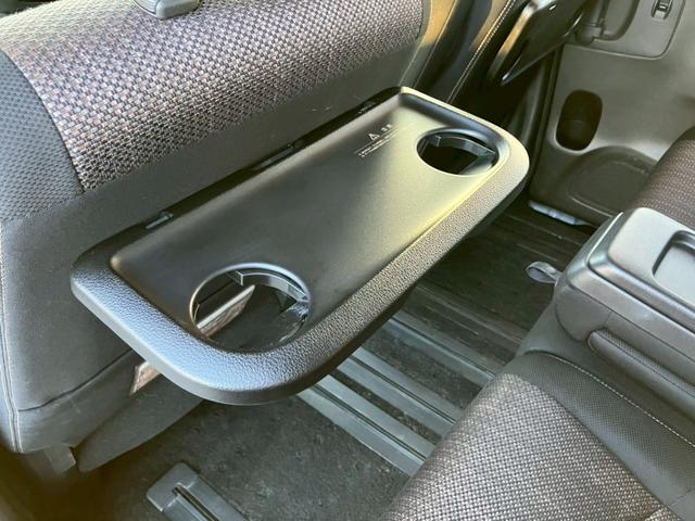 セレナ ハイウェイスターＳ－ＨＶアドバンスドセーフティパック　車検整備付　キーレス　スマートキー　アイドリングストップ　アラウンドビューモニター　両側パワースライドドア　クルーズコントロール　アルパインフリップダウンモニター　３列シート（60枚目）