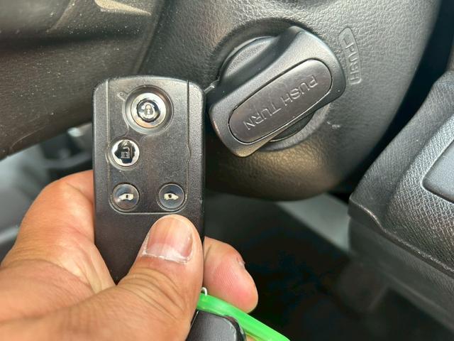 ステップワゴンスパーダ Ｚ　車検整備付　キーレス　スマートキー　両側パワースライドドア　ナビ　バックカメラ　３列シート　フルフラット　エアコン　パワーステアリング　パワーウインドウ（61枚目）