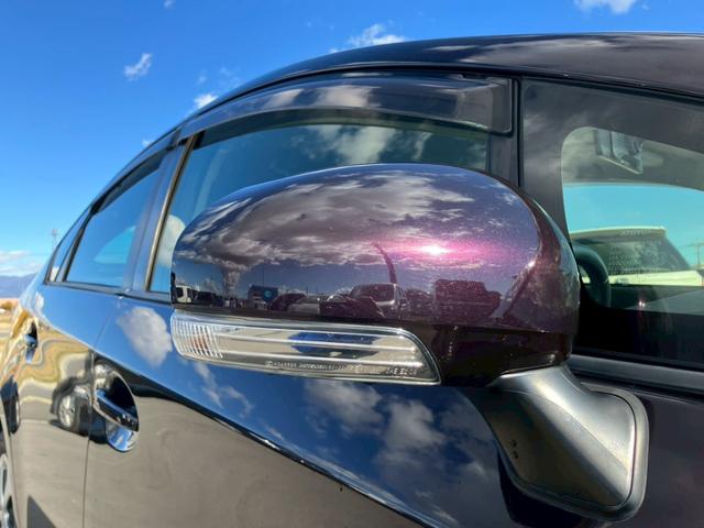 プリウス Ｓ　車検整備付　キーレス　スマートキー　アイドリングストップ　エアコン　パワーステアリング　パワーウインドウ　衝突安全ボディ　盗難防止センサー（18枚目）