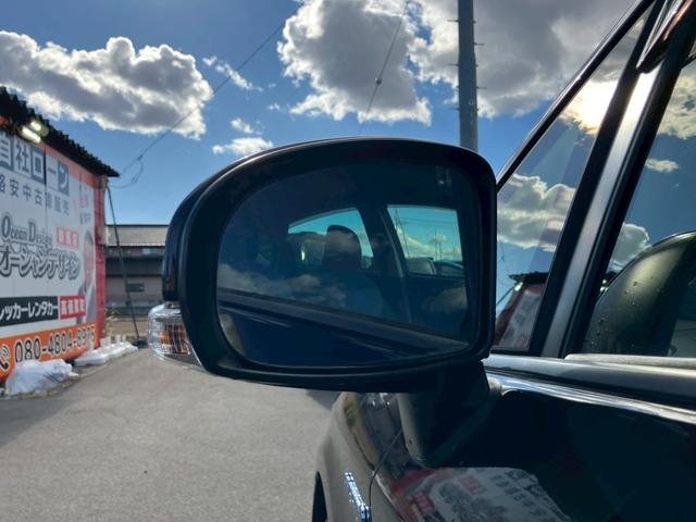 プリウス Ｓ　車検整備付　キーレス　スマートキー　アイドリングストップ　エアコン　パワーステアリング　パワーウインドウ　衝突安全ボディ　盗難防止センサー（21枚目）