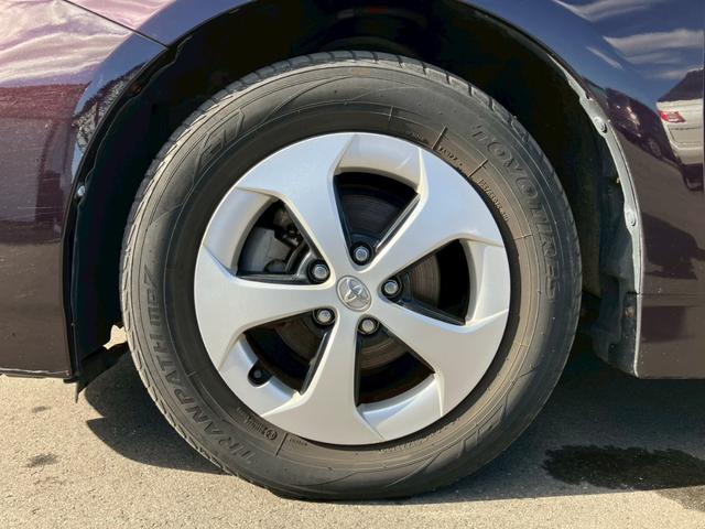 プリウス Ｓ　車検整備付　キーレス　スマートキー　アイドリングストップ　エアコン　パワーステアリング　パワーウインドウ　衝突安全ボディ　盗難防止センサー（28枚目）