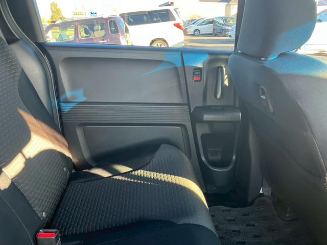 フリードスパイクハイブリッド ハイブリッド　検９／３　キーレス　スマートキー　両側スライドドア　３列シート　フルフラット　エアコン　パワーステアリング　パワーウインドウ　アイドリングストップ（55枚目）