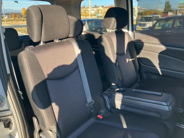 セレナ ハイウェイスターＧ　Ｓ－ハイブリッド　車検整備付　キーレス　スマートキー　アイドリングストップ　ＥＴＣ　ドライブレコーダー　寒冷地仕様　３列シート　フルフラット　ウォークスルー　エアコン（53枚目）