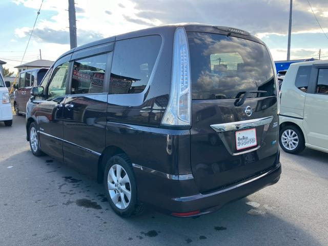 ご来店されたお客様に詳しくお話をさせて頂きために、「修復歴の有無」「不具合箇所の確認」「セールスポイント」等のご案内を行っておりますので、より安心してお乗り頂けるお車となります。