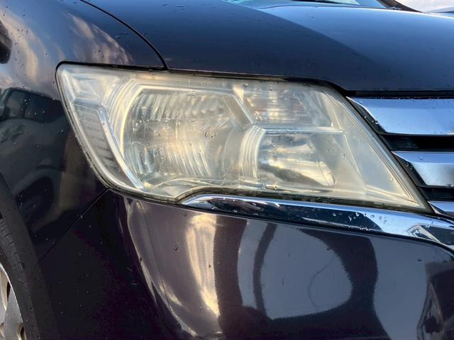 お車の状態は内外装共にとても綺麗な状態を保っておりますので私共でも自信を持ってお薦め出来る１台です！！同年式のお車と比べますと、大事にお乗りだった事を実感して頂けるはずです♪