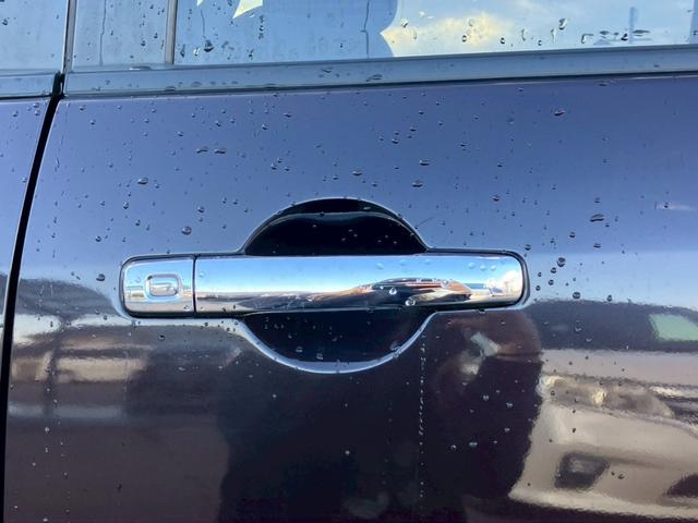 ご来店されたお客様に詳しくお話をさせて頂きために、「修復歴の有無」「不具合箇所の確認」「セールスポイント」等のご案内を行っておりますので、より安心してお乗り頂けるお車となります。