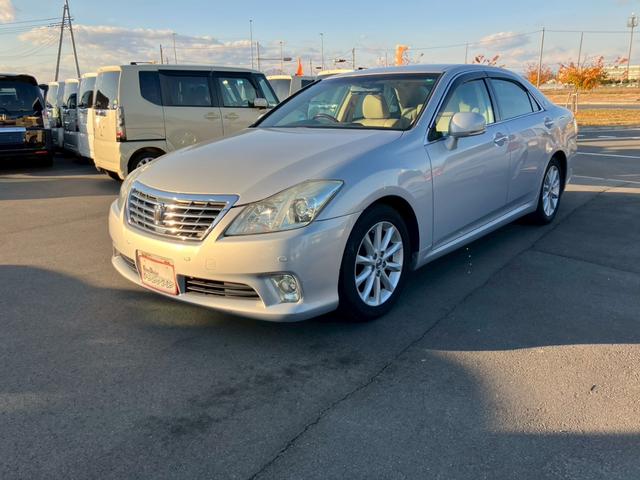 クラウン ２．５ロイヤルサルーン　アニバーサリーＥＤ　検Ｒ８／１１　キーレス　スマートキー　ＥＴＣ　パワーシート　シートヒーター　バックカメラ　ミュージックサーバー　ＤＶＤ再生　ＵＳＢ入力端子　エアコン（12枚目）