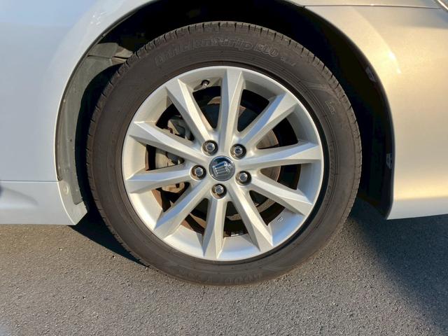 クラウン ２．５ロイヤルサルーン　アニバーサリーＥＤ　検Ｒ８／１１　キーレス　スマートキー　ＥＴＣ　パワーシート　シートヒーター　バックカメラ　ミュージックサーバー　ＤＶＤ再生　ＵＳＢ入力端子　エアコン（23枚目）