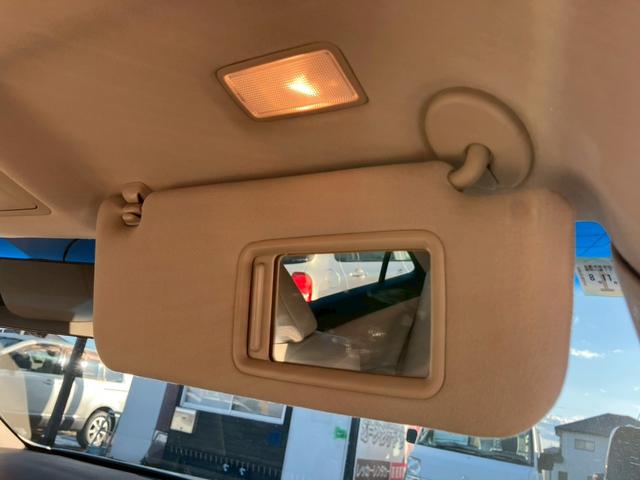 クラウン ２．５ロイヤルサルーン　アニバーサリーＥＤ　検Ｒ８／１１　キーレス　スマートキー　ＥＴＣ　パワーシート　シートヒーター　バックカメラ　ミュージックサーバー　ＤＶＤ再生　ＵＳＢ入力端子　エアコン（62枚目）