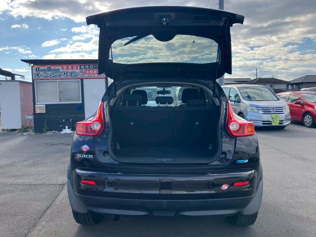 ジューク １５ＲＸ　タイプＶ　車検整備付　キーレス　スマートキー　アイドリングストップ　ＥＴＣ　エアコン　パワーステアリング　パワーウインドウ　フロントフォグランプ（35枚目）