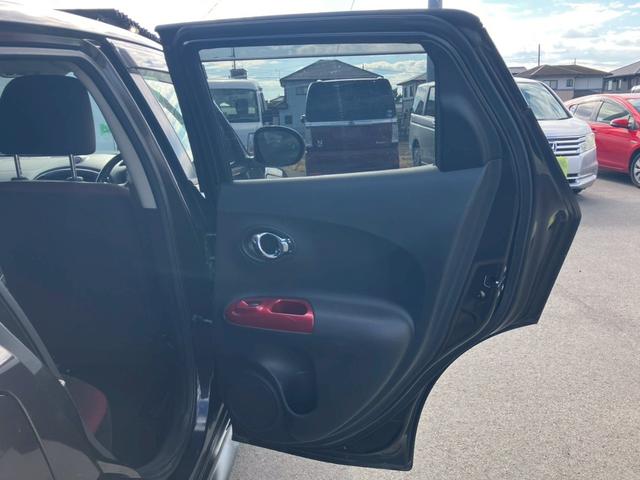 ジューク １５ＲＸ　タイプＶ　車検整備付　キーレス　スマートキー　アイドリングストップ　ＥＴＣ　エアコン　パワーステアリング　パワーウインドウ　フロントフォグランプ（43枚目）