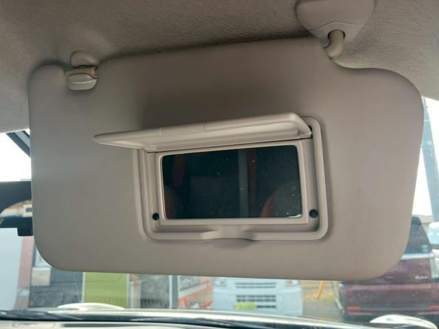 ジューク １５ＲＸ　タイプＶ　車検整備付　キーレス　スマートキー　アイドリングストップ　ＥＴＣ　エアコン　パワーステアリング　パワーウインドウ　フロントフォグランプ（60枚目）