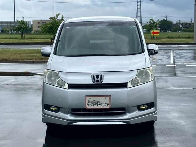 ステップワゴン Ｌ　車検整備付　キーレス　スマートキー　３列シート　フルフラット　ウォークスルー　パワーステアリング　パワーウインドウ　両側スライドドア　ダブルエアコン（2枚目）