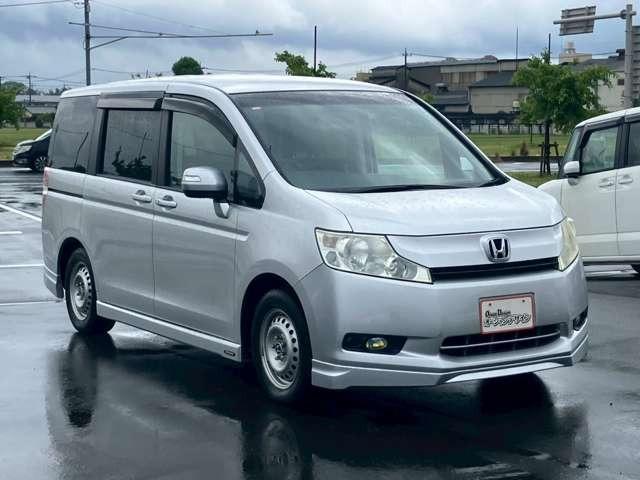 ステップワゴン Ｌ　車検整備付　キーレス　スマートキー　３列シート　フルフラット　ウォークスルー　パワーステアリング　パワーウインドウ　両側スライドドア　ダブルエアコン（13枚目）