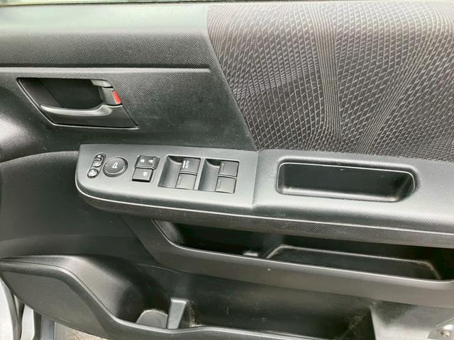 ステップワゴンスパーダ Ｓ　車検整備付き　キーレス　フルフラット　衝突安全ボディ　盗難防止システム　ウォークスルー　パワーステアリング　ダブルエアコン　パワーウィンドウ（38枚目）