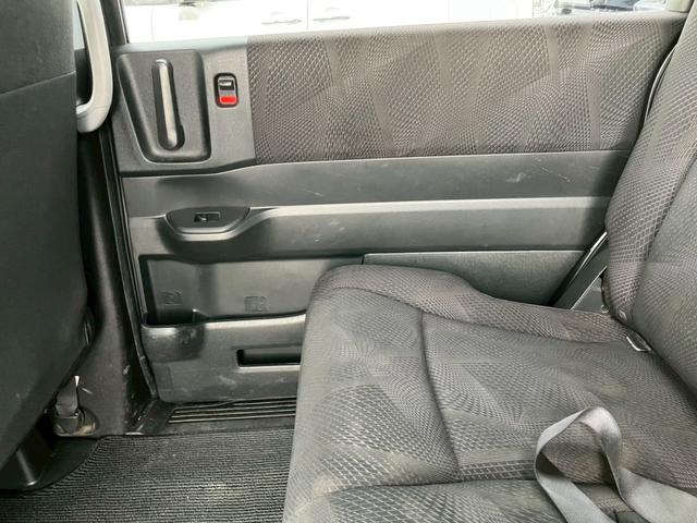 ステップワゴンスパーダ Ｓ　車検整備付き　キーレス　フルフラット　衝突安全ボディ　盗難防止システム　ウォークスルー　パワーステアリング　ダブルエアコン　パワーウィンドウ（45枚目）