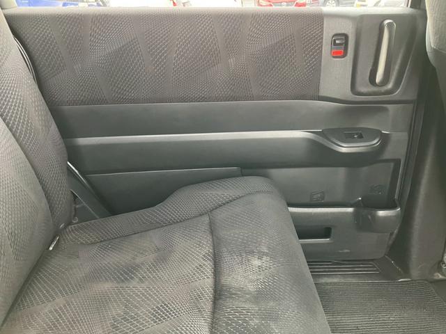 ステップワゴンスパーダ Ｓ　車検整備付き　キーレス　フルフラット　衝突安全ボディ　盗難防止システム　ウォークスルー　パワーステアリング　ダブルエアコン　パワーウィンドウ（48枚目）