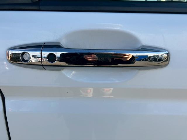 ステップワゴンスパーダ Z クールスピリット インターナビ セレクション 車検整備付き スマートキー キーレス 盗難防止システム 衝突安全ボディ アイドリングストップ フルフラット ウォークスルー 3列シート(20枚目)