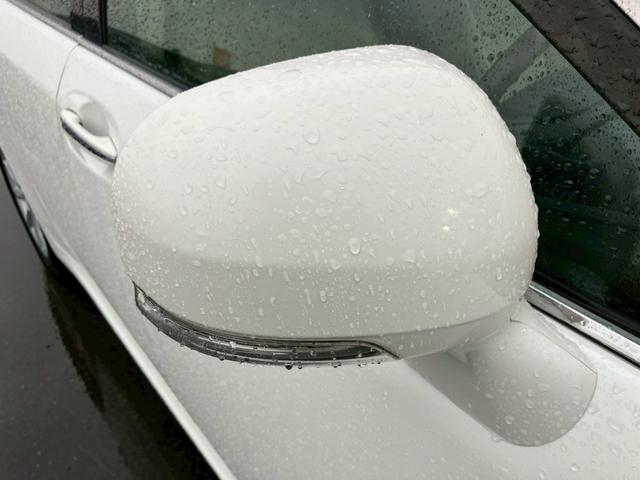 クラウン ロイヤルサルーン　車検整備付き　スマートキー　プッシュスタート　パワーシート　純正ナビ　ＴＶ　ＥＴＣ　盗難防止システム　衝突安全ボディ　バックカメラ　パワーシート（15枚目）