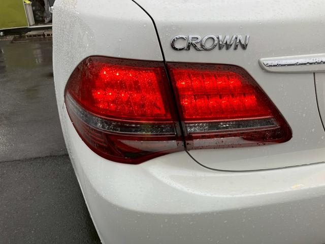 クラウン ロイヤルサルーン　車検整備付き　スマートキー　プッシュスタート　パワーシート　純正ナビ　ＴＶ　ＥＴＣ　盗難防止システム　衝突安全ボディ　バックカメラ　パワーシート（27枚目）