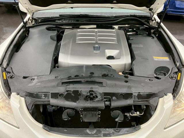 クラウン ロイヤルサルーン　車検整備付き　スマートキー　プッシュスタート　パワーシート　純正ナビ　ＴＶ　ＥＴＣ　盗難防止システム　衝突安全ボディ　バックカメラ　パワーシート（30枚目）